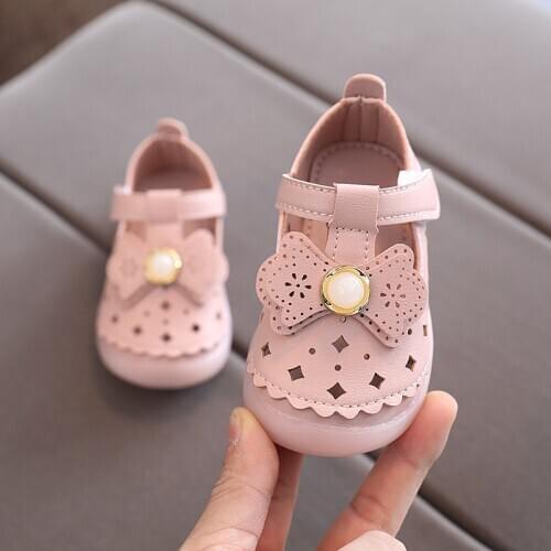 Baby Girls Sandal Summer Bow Hollow Out Baby Princess Shoes Soft Sole 0-1 Years Old 3 Toddler Girls Shoes Infant E625