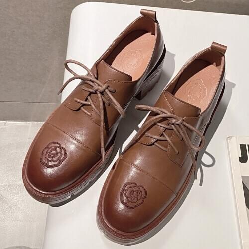 Womens genuine leather chunky heel round toe lace-up 2021 psring new casuam pumps Embroidery flowers OL style med heel shoes