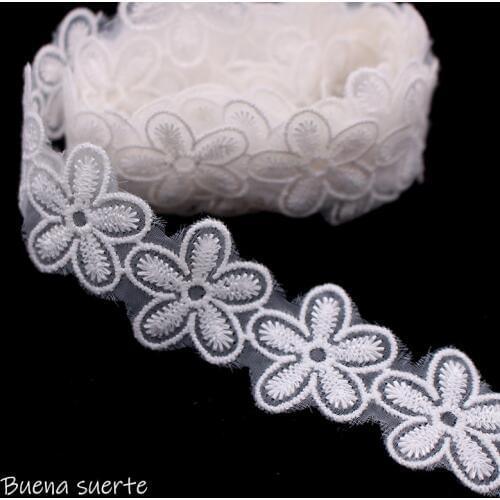 2yards/lot Width 3cm 66pcs Polyester Flower Lace Trims White Ribbon DIY Necklace Ornaments Wedding Clothes Accessories swiss