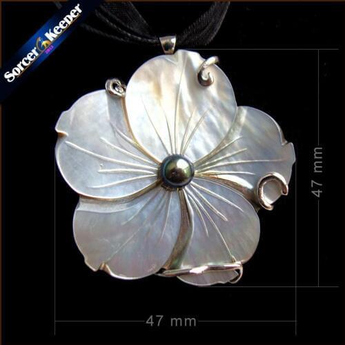 SorcerKeeper Fashion Natural Black Pearl & Hand-carved SeaShell Plum Flower Women Necklaces & Pendants Jewelry SKA01