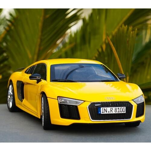 1:18 Scale German R8 V10 Plus Alloy Sport Sporty Car Model Diecast Metal Vehicle Toy Collection Souvenir Kid Adult Boy Gift Show