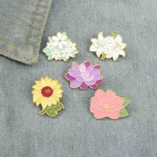 Cartoon Creative Exquisite Flower Series Style Brooch Clothing All-match Paint Badge Pin Accessaries