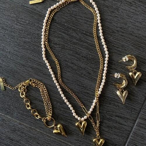 TIMEONLY Punk Hip Hop Gold Color Metallic Love Heart Pendant Necklace for Women Imitation Pearls Choker Necklaces Cool Jewelry