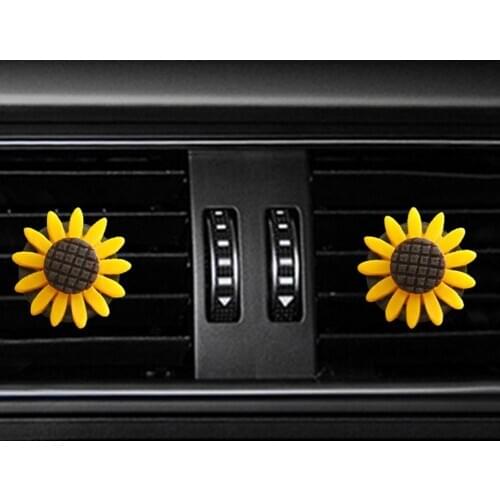 2Pcs Air Outlet Fresheners 3cm Lovely Sunflower Compact Resin Car Perfume Aromas Clips for Car Interior Decoration Air Freshener