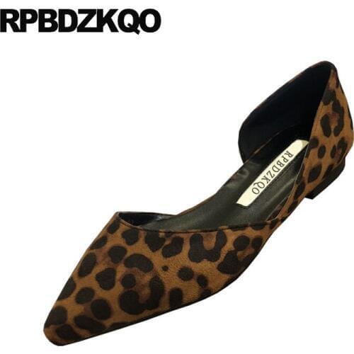 Comfortable chinese ladies beautiful flats shoes designer women leopard print slip on china sandals suede pointed toe footwear