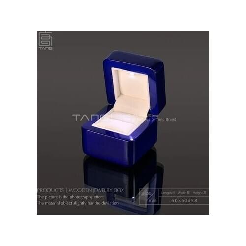 New Marriage Proposal Ring Box With Light Blue Piano Lacquer Wood Box Romantic Packing Gift Box 143 Size 6*6*58 cm A020