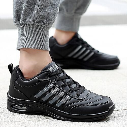 2020 Brand Running Shoes Man Waterproof Sport Tennis Sneakers Cushion Classic Designer Walking Fitness Shoes for Man