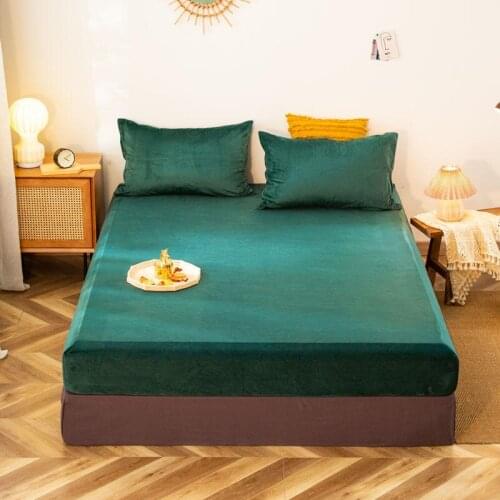 Bonenjoy 1 pc Coral Fleece Bed Sheet With Elastic Queen King Size Bedding Green Color Plain Dyed Minimalist Style Bed Cover