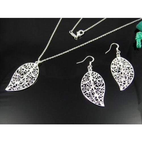 Wholesale fashion jewelry Set, M925 Silver color Necklace and Bracelet/Earrings Set . Nice Jewelry. Good S148