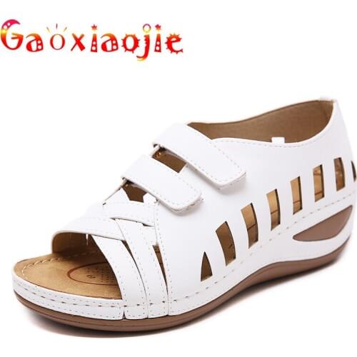 Sandals Women New 2020 Summer Retro Hollow Car Suture Woven Wedge Heel5CM Light Slippers Women Comfortable Non-slip Shoes Woman