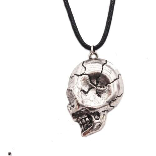 Half Of Skull Face Crack Gear Mechanical Core Ancient Silver Color Pendant Necklace Men And Women Unusual Jewelry VGN233