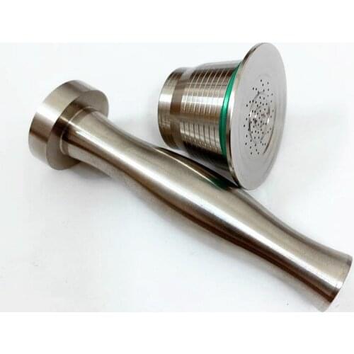 The coffee machine reuses stainless steel coffee capsules