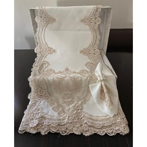 Leke Tutmaz Lüx Masa Örtüsü Takımı Yemek Seti 12 Kişilik