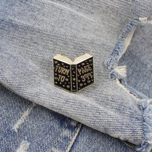 Fun Cartoon Black Stars 394 Books Reading Material Enamel Brooch Custom Alloy Badge Clothes Bags Pins Accessories Women Jewelry