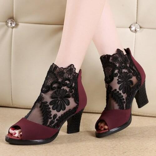 Ladies Summer Boots 2021 Fashion Womens Peep Toe Lace Embroidery High-Heeled Sandals Square Heel Back Zipper Black Shoes Hot