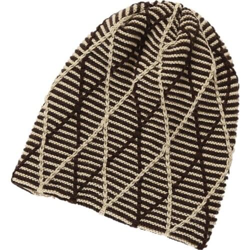 Autumn and Winter Mens and Womens Pullover mesh diamond Plush knitted wool Hat Hat womens winter Fashionable warm hat