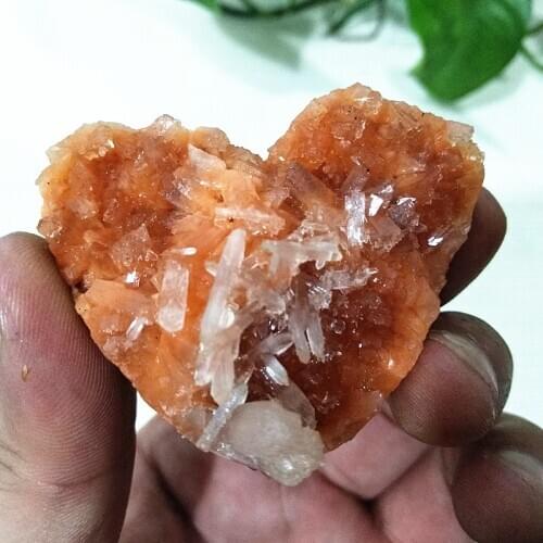 Natural orange zeolite crystals Mineral specimens heart-shaped decorative healing crystals