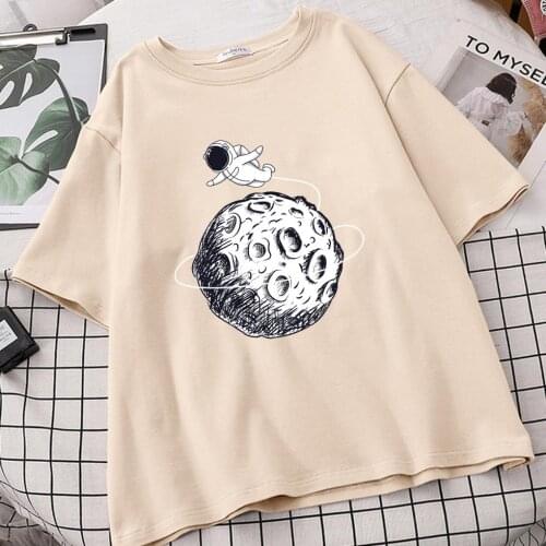 Women Astronaut Vintage Tumblr Ulzzang T Shirts Camisetas De Mujer Tee Neck Tops Harajuku TShirt Femme Roupas Femininas Vetement