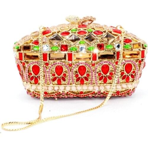 Red Shape Flower Cocktail Banquet Crossbody Hard Bag Toiletry Metal Beaded Wallet Ladies Party Diamond Jewelry Barrel