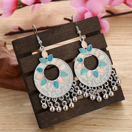 Vintage Sector Kolczyki Boho Indian Jewelry Flower Carved Silver Color Beads Drop Earrings Oorbellen Hangers