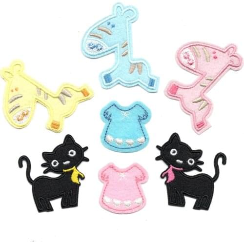 100pcs/lot Embroidery Patches Kids Clothing Decoration Accessory Animal Shirt Cat Pony Diy Iron Heat Transfer Applique