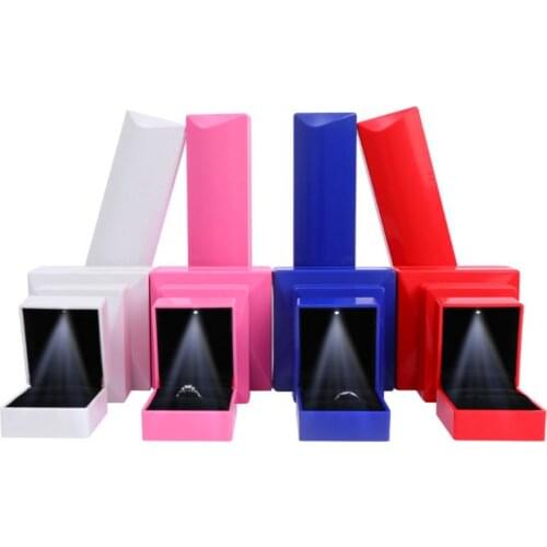 LED Lighted Ring Necklace Storage Boxes Engagement Wedding Gift Case Pendant Box