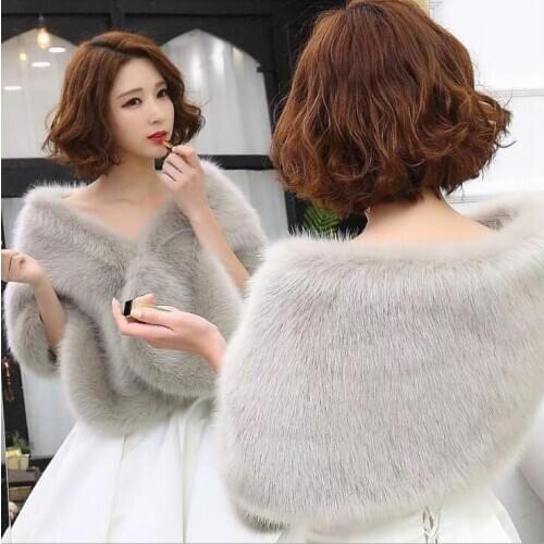 Hot Sale 2020 Cheap Wedding Jacket Bride Wraps Cape Winter Wedding Dress Shawl Bolero Mariage Bridal Coat Cloak Accessories