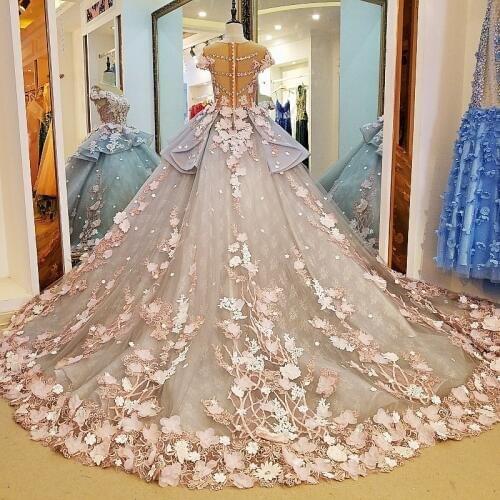 Haute Couture 3D Floral Exquisite Wedding Dresses Short Sleeve Ball Gown Spring Garden Bridal Party Dress 2019 Custom Made