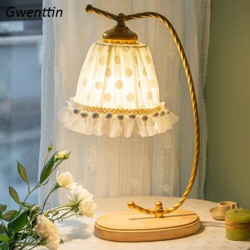 Princess Table Lamp Modern Nordic Home Art Decor for Girl Bedroom Bedside Standing Desk Lights Night Stand Lighting Gold Fixture