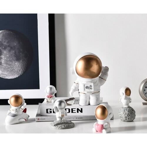Nordic modern simple astronaut ornaments crafts gifts living room bedroom Resin figure cartoon character festival gifts