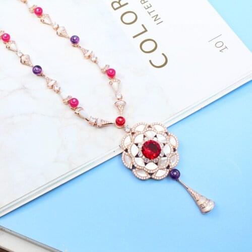 Upscale accessories upscale sunflower necklace micro-set gold long white shell flower necklace for ladies