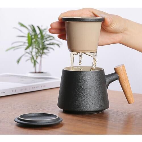 Japanese-style creative wooden handle ceramic cup with lid filter tea cup coffee mug office mug heat-resistant thermos cup