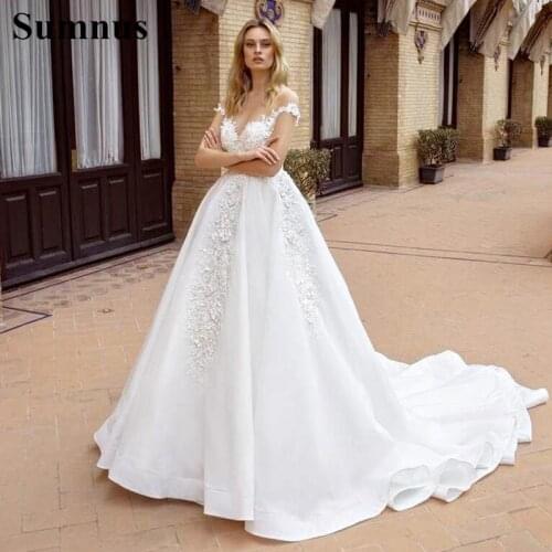Sumnus Princess Wedding Dresses Satin Vintage Short Cap Sleeves Bride Dresses Long Train White Ivory Wedding Ball Gown