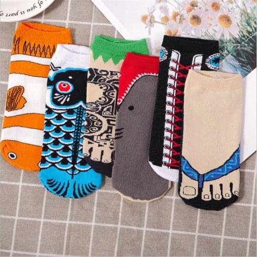 Japanese Harajuku Socks Cartoon Illustration Shark Daruma Fish Lucky Sneakers Personality Creative Men and Women Couple Socks