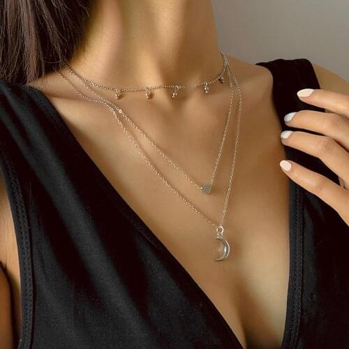 New Fashion Dainty Layered Love Heart Pendant Necklace for Women Gold Silver Color Moon Beaded Choker Necklace Party Charm 2021