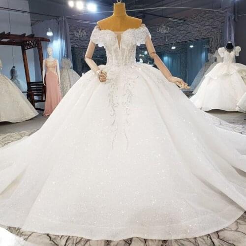 New Arrive Appliques Flowers Beading Vintage Princess Ball Gown Wedding Dresses Sparkle Shiny Vestidos De Noiva