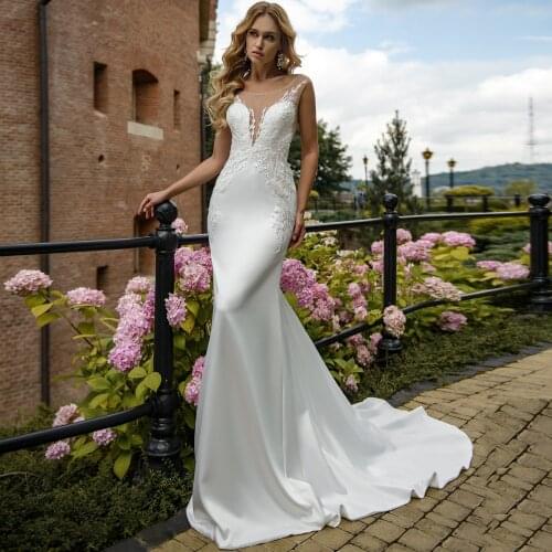Sexy Lace Mermaid Wedding Dresses Sheer Scoop Neck Sleeveless Applique Sweep Train Bride Wedding Dress Vestido De Noiva