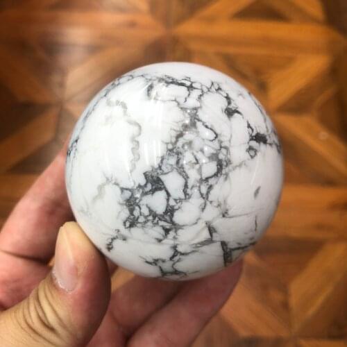 Natural Crystals Quartz High Quality White Howlite Sphere Energy Reiki Healing Stone Ball Room Home Aquarium Decoration Gemstone
