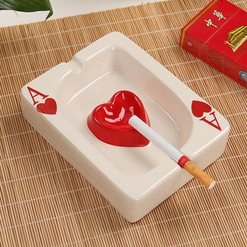 Modern Poker Ashtray for Living Room Table Decor Red Heart A Creative Porcelain Ashtray Household Practical Cigarette Accessory