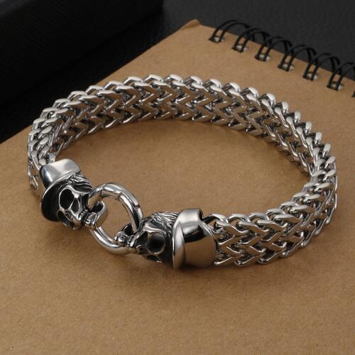 Personality Europe and America Casting Titanium Steel Mens Skull Bracelet Punk Stainless Steel Ghost Head Bracelet