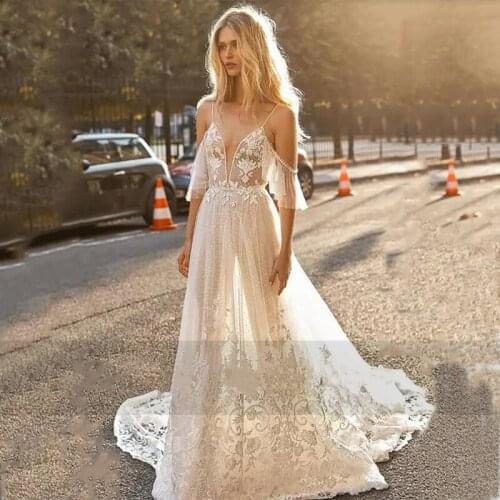 Beach Off Shoulder Wedding Dresses Lace Appliqued 2021 Long Train Tulle Bridal Gowns A-line Spaghetti Straps Vestido De Novia