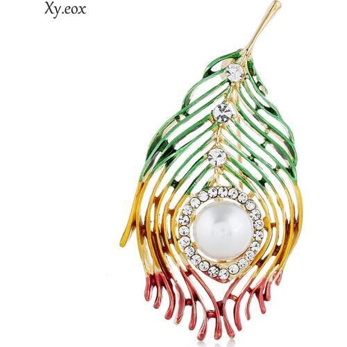 Classic Brooch Pins Simulated pearl Feather Shape Metal Costum Jewelry Brooch