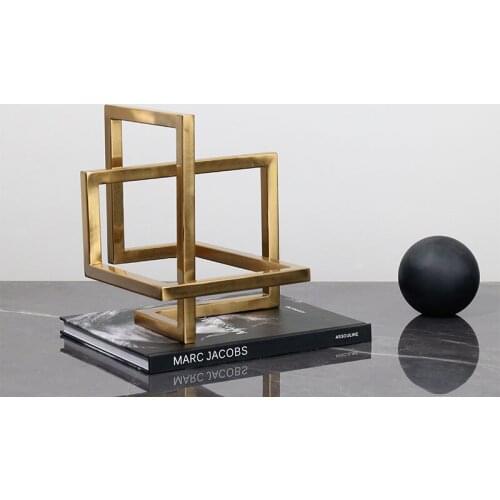 Modern Minimalist Metal Dislocation Art Decoration Geometric Abstract Modeling Living Room Exhibition Hall Soft Decorations
