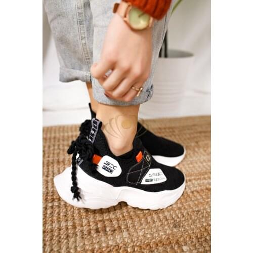 New Arrivals fashion women shoes 2021 Thick Bottom Round Toe Women Lightweight SneakersFlat Sneakers Breathable Air Cushion