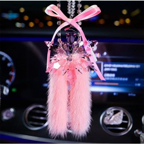 Car pendant car crystal frozen snowflake pendant personality creative furry pendant ladies car rearview mirror pendant