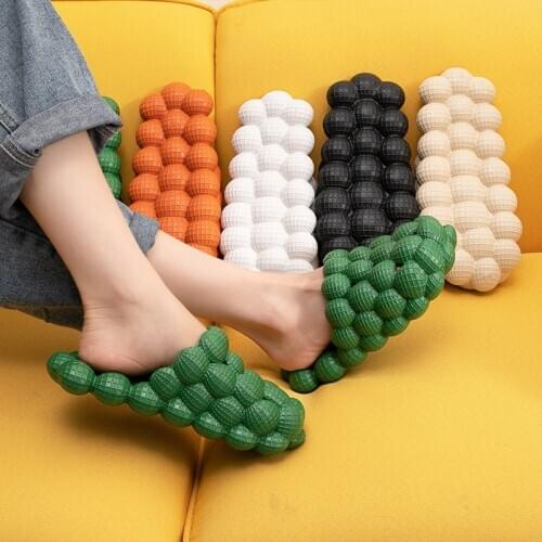 Fashion Creative New Slippers Women Bubble Solid Colors Soft Sandals Men Individuality Cool Outdoor Slippers Home Shoes Non Slip