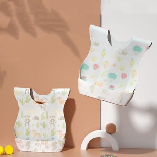 1Pcs Waterproof Feeding Bibs Unisex Washable Fashion Bibs for Girls & Boys Baby Bibs Stain Resistant Infant Bib Saliva Towels