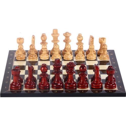 Boxwood Staunton Chess Set for Adults, Handmade Pieces and Walnut Patterned Wood Chess Board King 9 cm