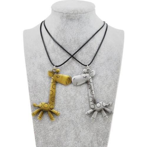 Cute Girl New Leather Chain Retro Anime Giraffe Choker Necklace For Women Vintage Animal Pendant Necklace Men Jewelry Party Gift