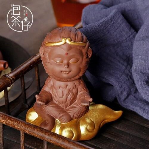 Fine purple sand tea favorite monkey monkey monkey monkey tea table tea set ornaments can raise tea ceremony